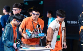Học sinh tự chế tạo robot, tranh suất dự giải FTC toàn cầu tại Mỹ