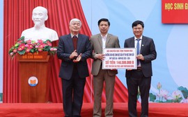 Hội Khuyến học tỉnh Thanh Hóa trao hơn 146 triệu đồng tặng học sinh đoạt giải quốc gia