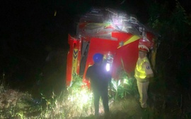 Tai nạn xe khách chở 37 người lao xuống vực sâu ở Kon Tum: Phần lớn lỗi do tài xế