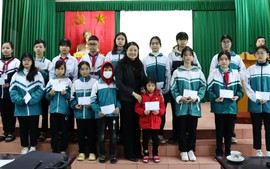 Nam Định: Trao học bổng tặng 50 học sinh vượt khó, học giỏi năm 2024