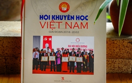 Sách ảnh Hội Khuyến học Việt Nam