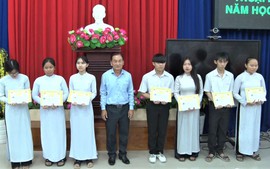 An Giang: Trao 200 triệu đồng học bổng Thoại Ngọc Hầu tặng học sinh vượt khó, học giỏi