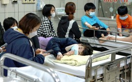 Quảng Ninh: 33 học sinh Tiểu học có biểu hiện đau bụng, buồn nôn sau bữa ăn bán trú
