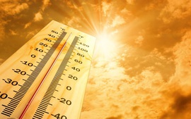 Nắng nóng trên 40 độ tại các tỉnh Tây Bắc Bộ