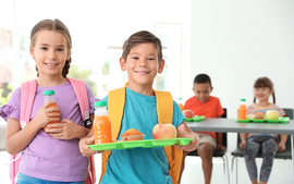 Canada cam kết xây dựng chương trình bữa ăn học đường quốc gia