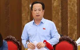 Giám đốc Sở Giáo dục và Đào tạo Hà Nội được ủy quyền công nhận trường đạt chuẩn quốc gia