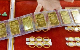 Thủ tướng yêu cầu Ngân hàng Nhà nước chủ động điều hành thị trường vàng, can thiệp tỉ giá