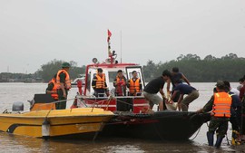 Vụ lật thuyền do dông lốc ở Quảng Ninh: Tìm thấy thi thể 2 nạn nhân