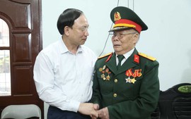 Quảng Ninh: Tặng quà tri ân các cựu chiến binh tham gia Chiến dịch Điện Biên Phủ