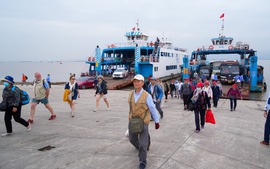Hải Phòng hạn chế 1 số phương tiện sang đảo Cát Bà vào giờ cao điểm dịp nghỉ lễ