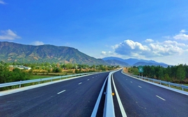 Thêm 2 cao tốc Cam Lâm - Vĩnh Hảo, Diễn Châu - Bãi Vọt, cả nước có hơn 2000km cao tốc