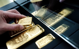 Ngày 10/4: Giá vàng trong nước và thế giới vẫn tăng phi mã