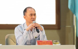 Phó Giáo sư Trần Cao Vinh làm Phó Giám đốc Đại học Quốc gia Thành phố Hồ Chí Minh