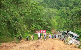Thủ tướng yêu cầu tập trung khắc phục sự cố sạt lở đất khiến 8 người thiệt mạng tại Hà Giang