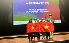 Học sinh Hà Nội đoạt Huy chương Vàng cuộc thi Toán và Khoa học quốc tế 2024