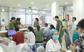 63 công nhân nhập viện, cảnh giác với ngộ độc thực phẩm mùa hè