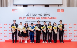 Tập đoàn mẹ của UNIQLO trao học bổng cho 9 học sinh Việt Nam xuất sắc