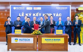 HUTECH và Nam A Bank hợp tác đào tạo, trao học bổng cho sinh viên