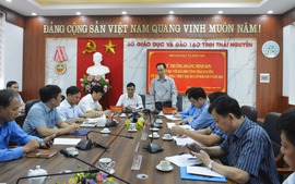 Thứ trưởng Hoàng Minh Sơn làm việc với ngành Giáo dục Thái Nguyên về khắc phục thiệt hại bão số 3