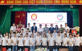 40 sinh viên Trường đại học Tài chính – Quản trị kinh doanh nhận học bổng Shinnyo-en