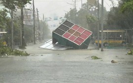 Bão số 3 đang áp sát đất liền, Quảng Ninh mưa to, gió lớn, đã có thiệt hại tài sản