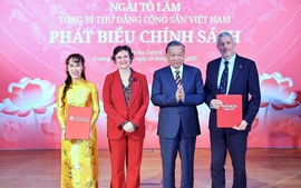 Quỹ học bổng Tiên phong mở ra hành trình kết nối những ước mơ Việt Nam