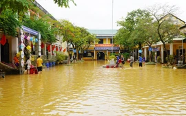 Hỗ trợ bổ sung 100 tỷ đồng cho Thành phố Huế tiếp tục khắc phục thiệt hại do mưa lũ