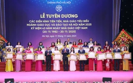 Bí thư Thành ủy Hà Nội đề nghị bên cạnh giảng dạy kiến thức, cần tăng cường giáo dục học sinh về kỹ năng sống