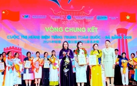 Hai sinh viên Lào Cai giành giải Nhất cuộc thi hùng biện tiếng Trung toàn quốc