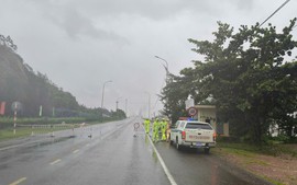 Thủ tướng chỉ đạo triển khai các biện pháp khẩn cấp ứng phó bão số 13 và mưa lũ do bão