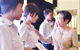 Cụm 8 giao ban công tác khuyến học, khuyến tài, xây dựng xã hội học tập năm 2025