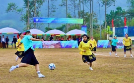 Khai mạc Giải Bóng đá nữ các dân tộc thiểu số Quảng Ninh mở rộng 2025