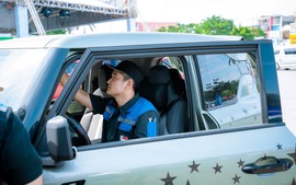 Mang xe đi sửa tưởng mất cả chục triệu đồng, chủ xe điện VinFast bất ngờ nhận hóa đơn… 0 đồng