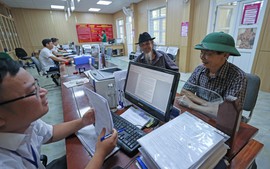 Sắp xếp tổ lich truyen hinh truc tiep bong da bộ máy và bố trí cán bộ, công lich truyen hinh truc tiep bong da cấp xã trước ngày 15/8