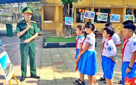 Buổi học đặc biệt "Em yêu biển đảo quê hương" đúng ngày lễ lớn