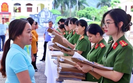 Trại giam Thủ Đức (Z30D) đặc xá cho 276 phạm nhân; Trại giam Ninh Khánh đặc xá 149 phạm nhân