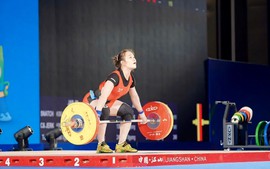 Nữ vận động viên Lào Cai giành huy chương Đồng vô địch cử tạ châu Á - 2025 tại Trung Quốc