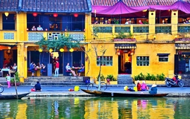 Hội An - nơi hoàn hảo cho màn cầu hôn dưới ánh đèn lồng