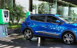 VinFast mở bán bộ đôi xe điện tại Lào