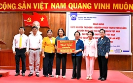 GS.TS Nguyễn Thị Doan - Chủ tịch Hội Khuyến học Việt Nam, làm việc với Trường Đại học Trà Vinh