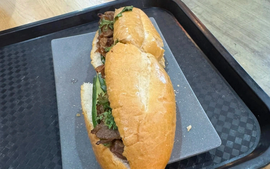 Vụ ăn "bánh mì 208.000 đồng ở Nội Bài", Cục Hàng không yêu cầu xác minh