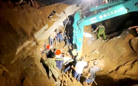 Lào Cai: Sạt lở lớn vùi lấp 2 nhà dân, làm 5 người chết và bị thương