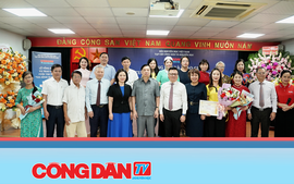 Lễ trao giải cuộc thi viết Gia đình học tập khích lệ phong trào học tập của cả cộng đồng