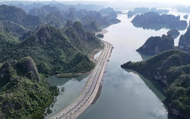 Toàn cảnh tuyến đường bao biển đẹp như mơ ở Quảng Ninh