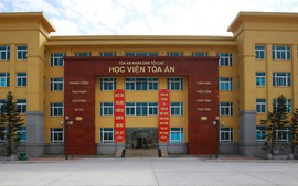 Học viện Tòa án lấy điểm sàn 18
