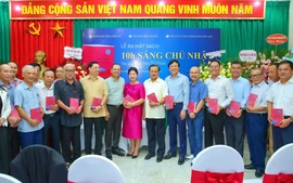 Ra mắt "10h sáng Chủ Nhật" - tập tản văn đầy cảm xúc về thời cuộc của nhà báo Tô Phán