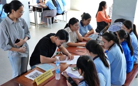 Bỏ xét tuyển học bạ: giữ lại cơ hội hay tạo thêm áp lực?