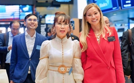 Chủ tịch Vietjet Nguyễn Thị Phương Thảo thăm Sàn giao dịch chứng khoán New York gây chú ý