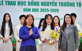 Quỹ Khuyến học Việt Nam và Quỹ VNHELP trao học bổng Nguyễn Trường Tộ cho sinh viên tiêu biểu