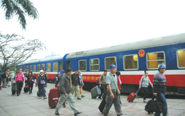 Tàu Tết và du xuân: Lịch tăng 22 chuyến, cập nhật tình trạng chỗ trống